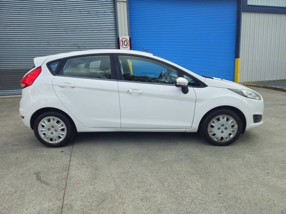 2014 Ford Fiesta- abn finance 4.jpg